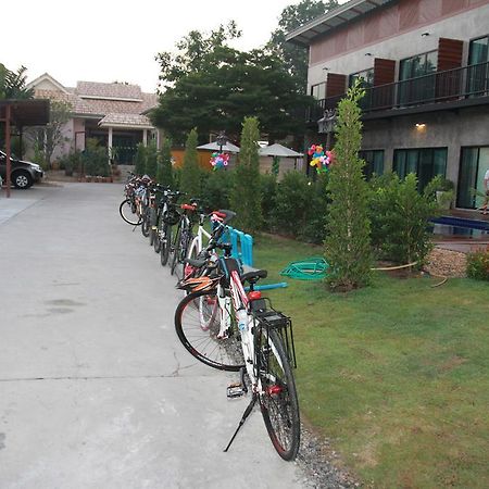The Bike Loft Family Hostel Huahin Kültér fotó
