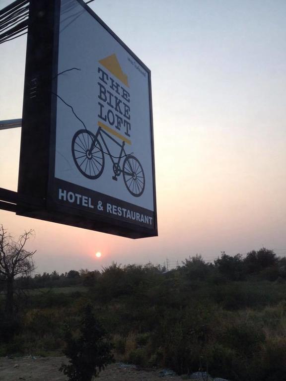 The Bike Loft Family Hostel Huahin Kültér fotó