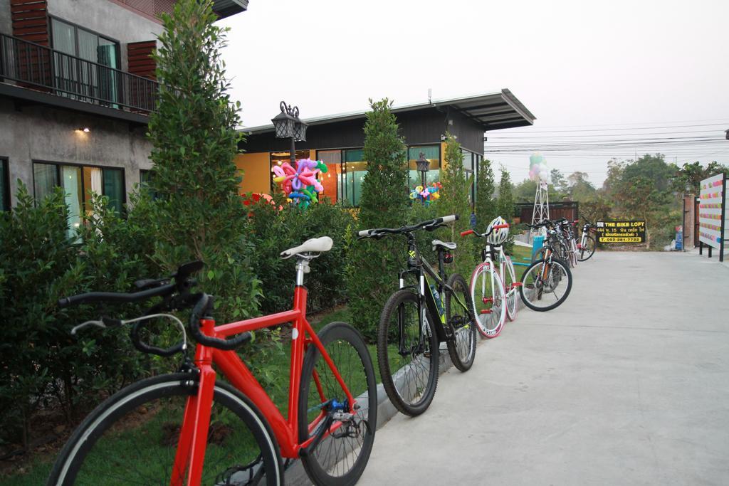 The Bike Loft Family Hostel Huahin Kültér fotó